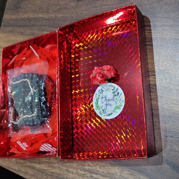 Gift box - Picture 7 of 7